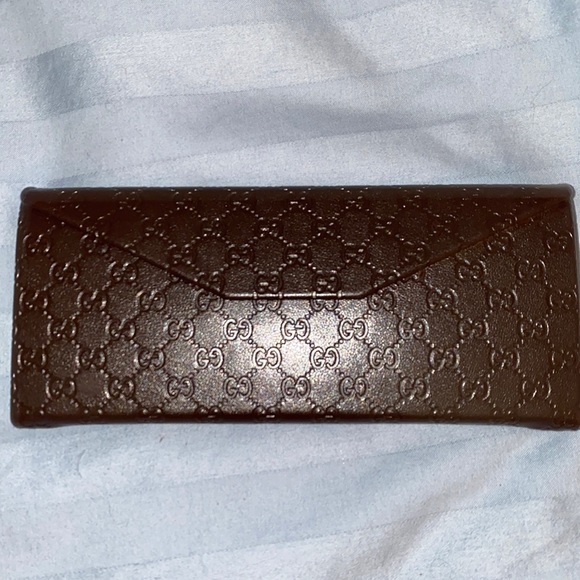 Accessories - Leather Gucci eyeglass holder